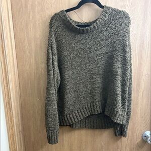 Forest Green Loose Knit Crew Neck Sweater – Lightweight, Slouchy Fit